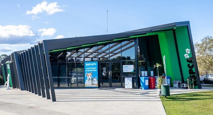 The front of the main RSPCA Dakabin building